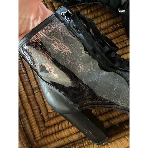 B1G2 FREE 🍁 Shoe Dazzle Black Clear Lace Ankle Boots Size 9 Chunky Platform - Picture 3 of 10